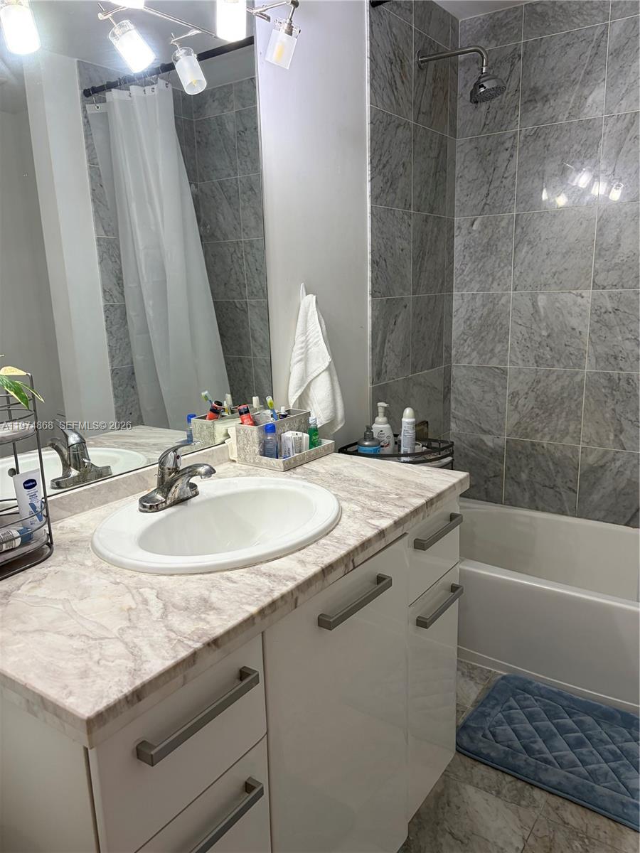 244 Biscayne Blvd # 341