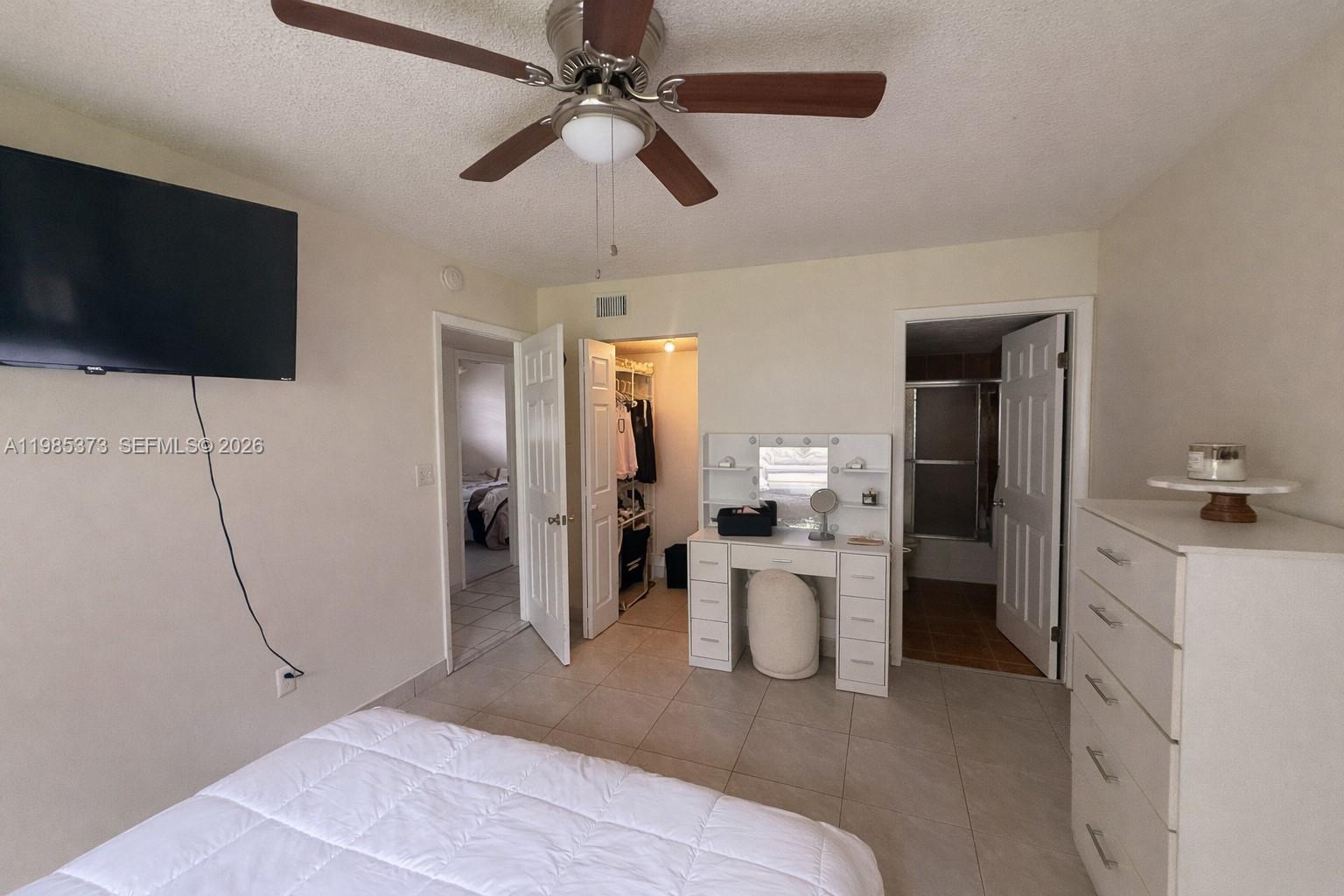 18216 Mediterranean Blvd # 19 Unit: 1-19