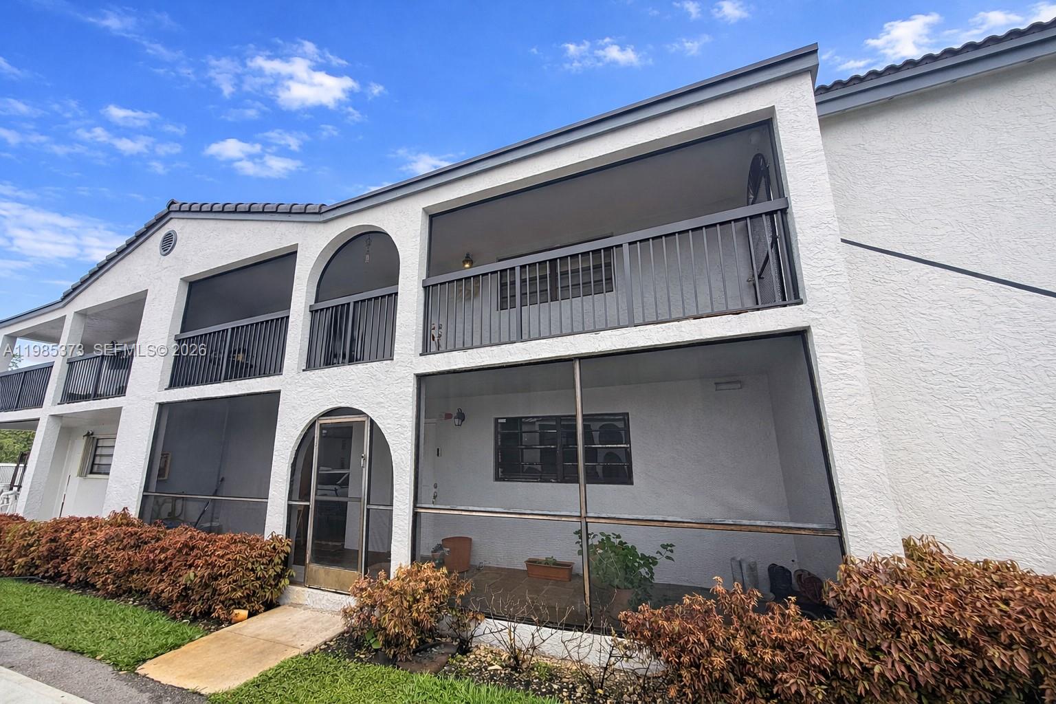 18216 Mediterranean Blvd # 19 Unit: 1-19