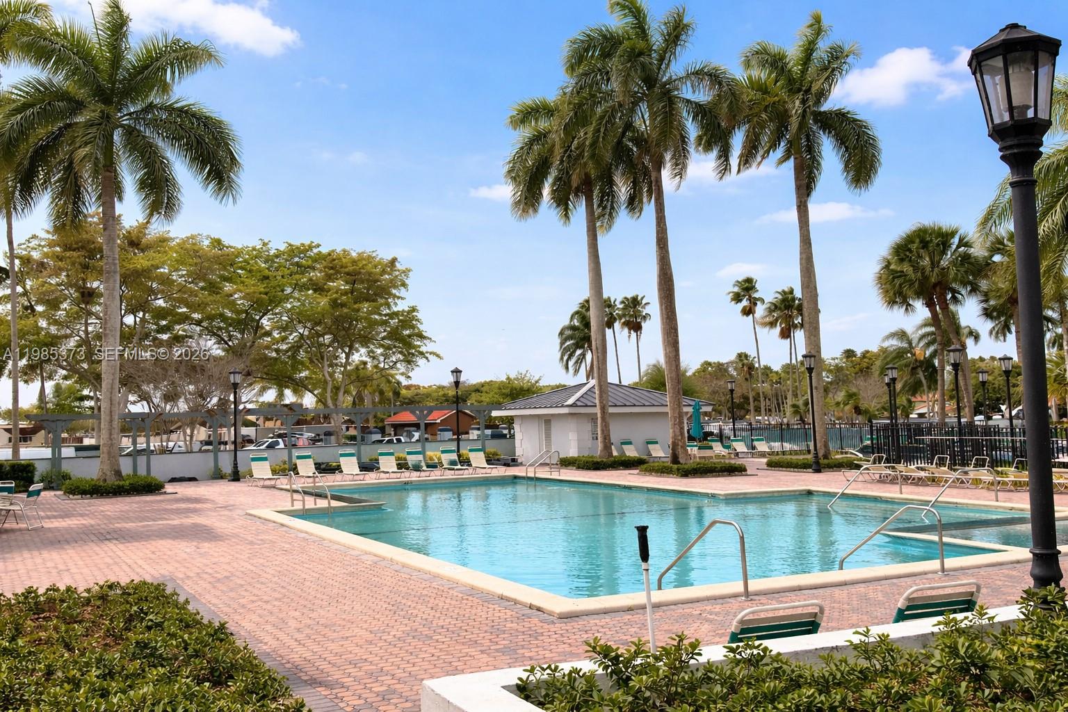 18216 Mediterranean Blvd # 19 Unit: 1-19