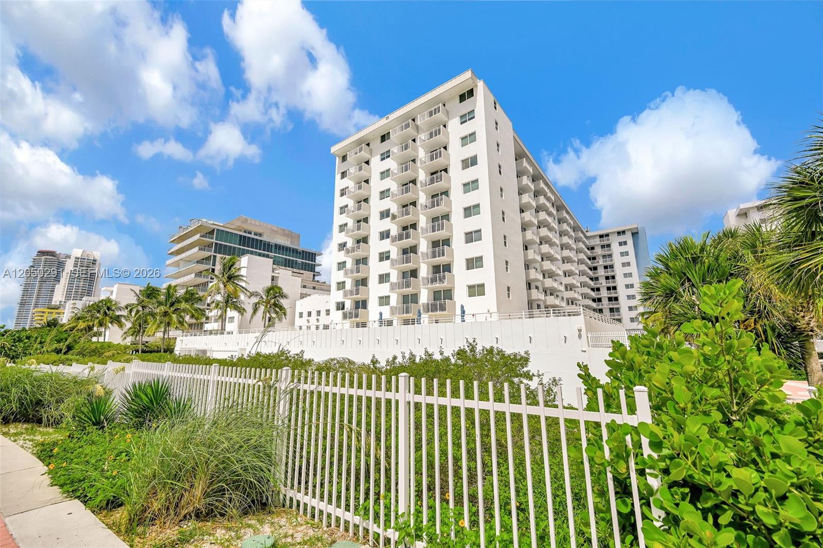 345 Ocean Dr # 623