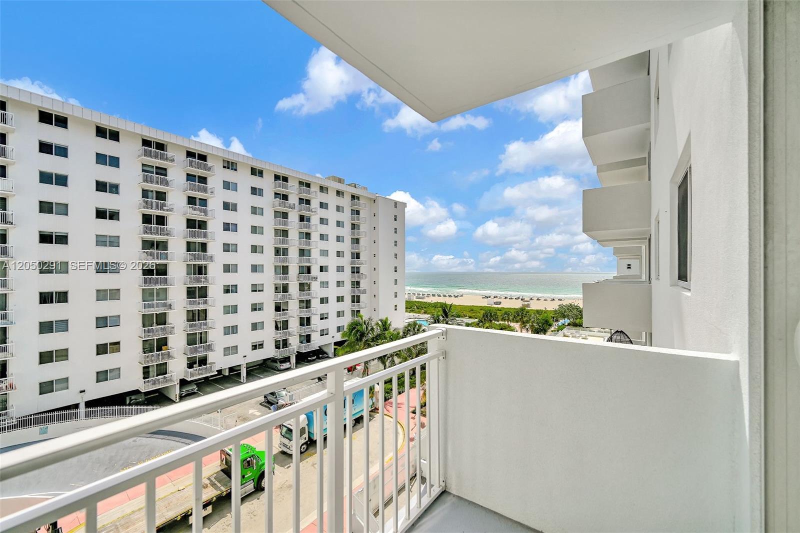 345 Ocean Dr # 623
