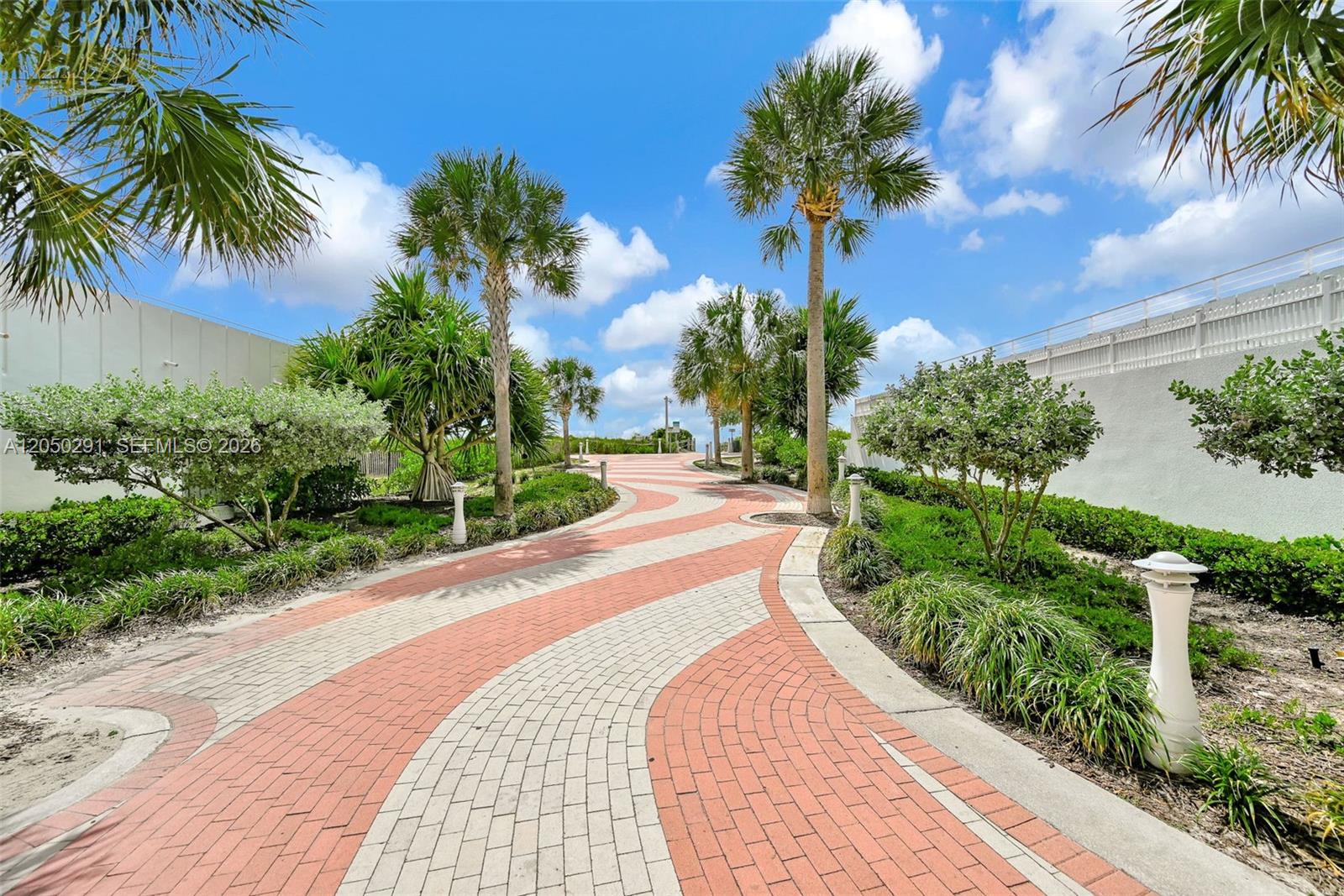 345 Ocean Dr # 623