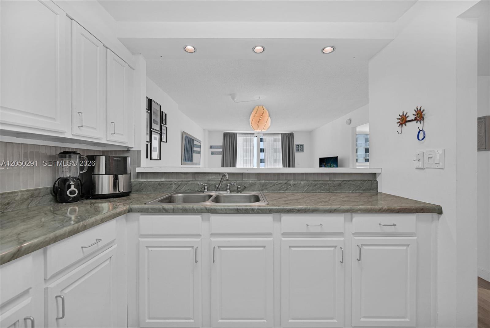 345 Ocean Dr # 623