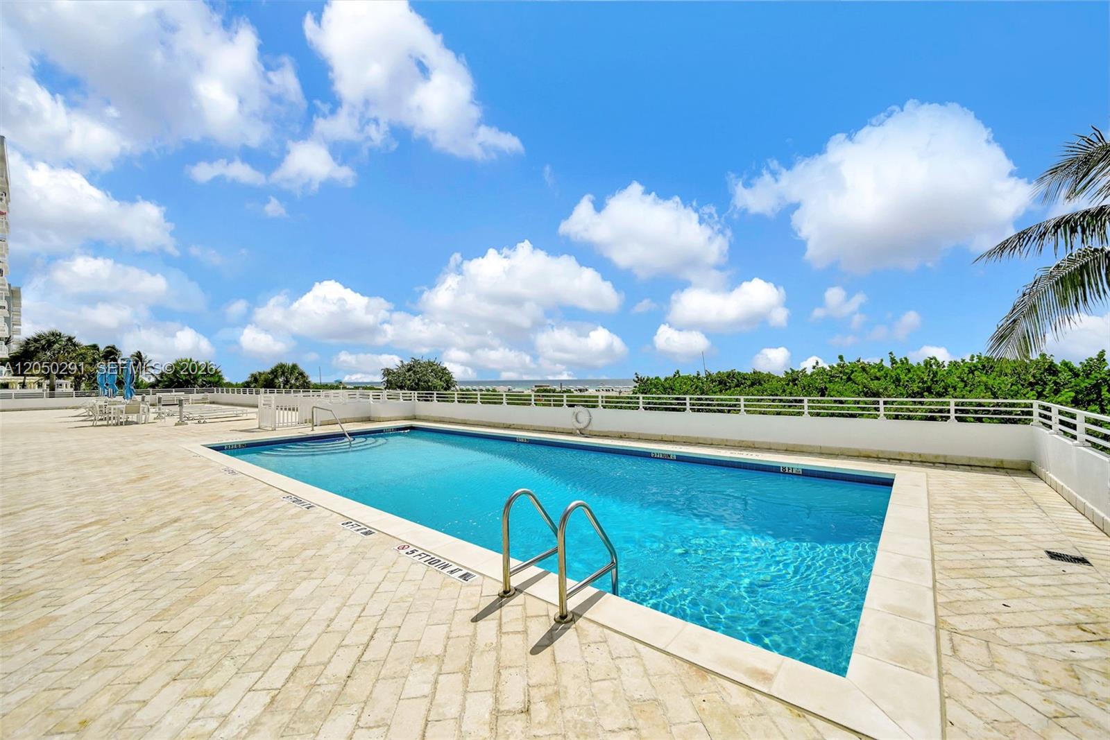 345 Ocean Dr # 623
