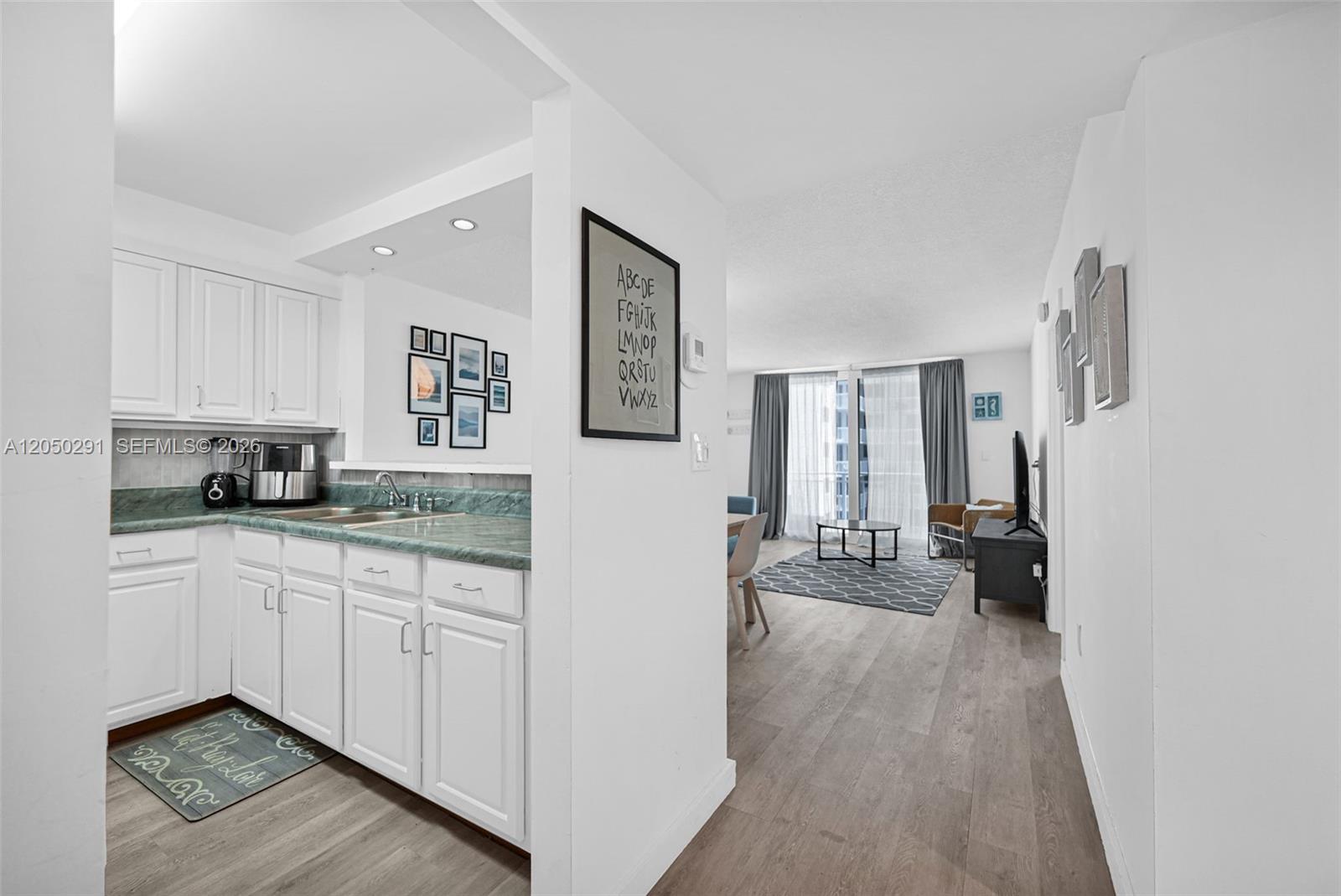 345 Ocean Dr # 623
