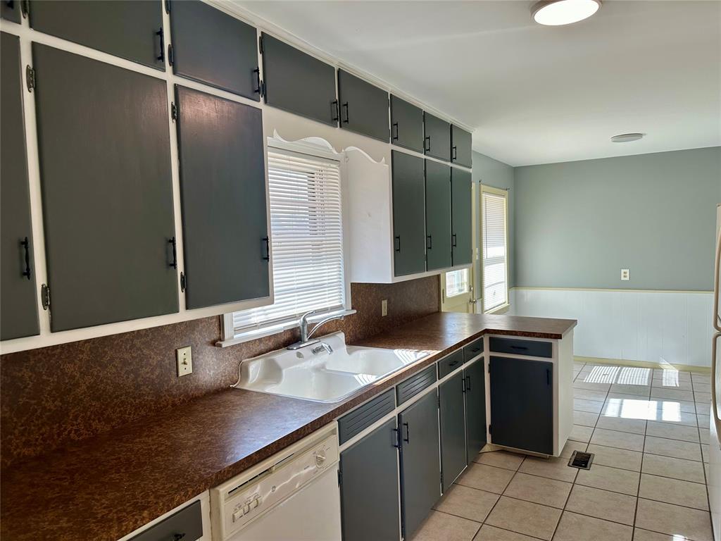 1224 Westlawn Drive