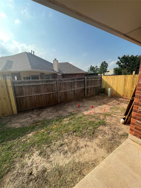 905 Pinebrooke Court