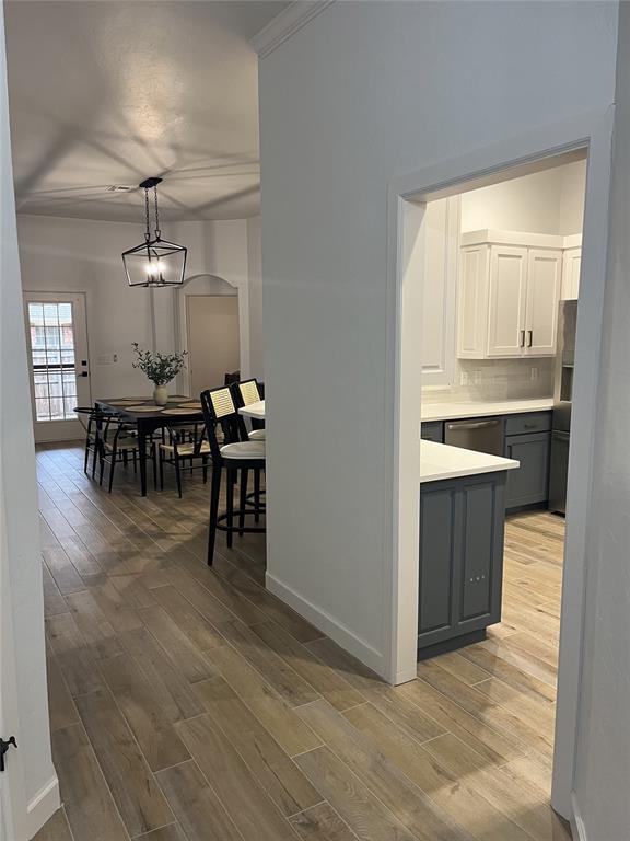 905 Pinebrooke Court