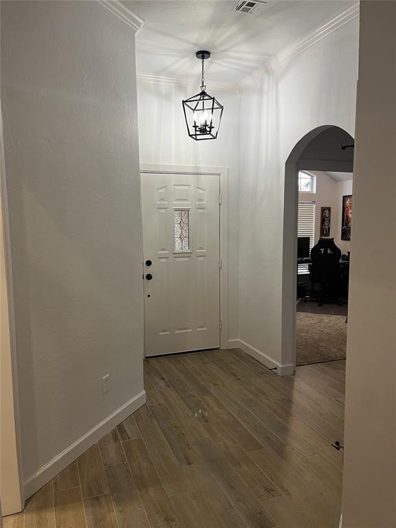 905 Pinebrooke Court