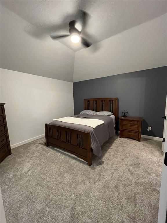 905 Pinebrooke Court