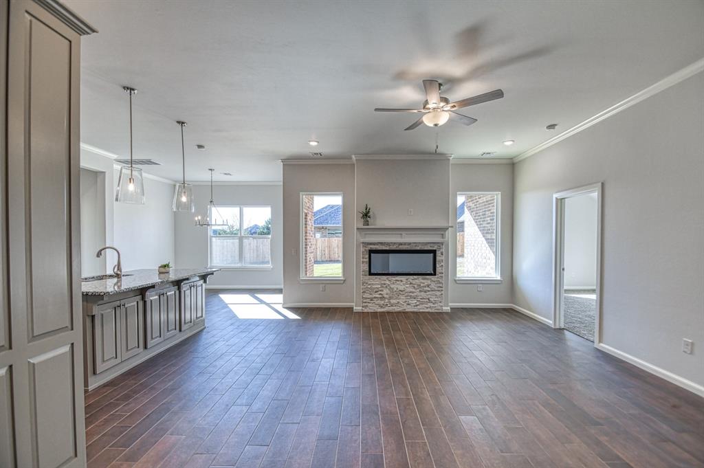 3224 Valley Brook