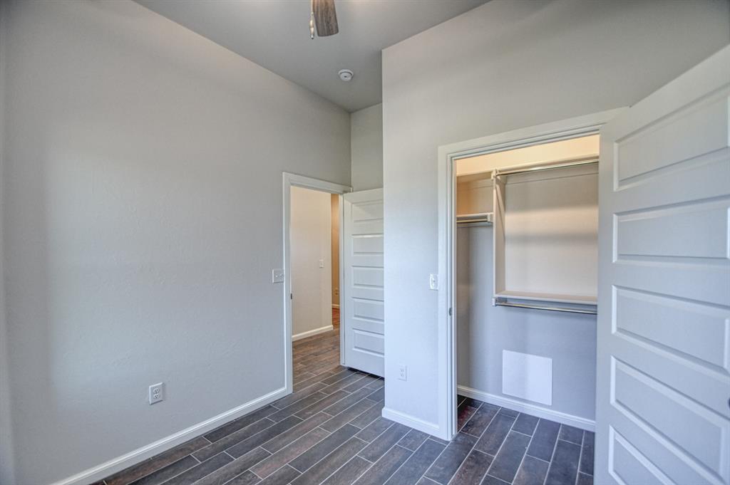 3224 Valley Brook