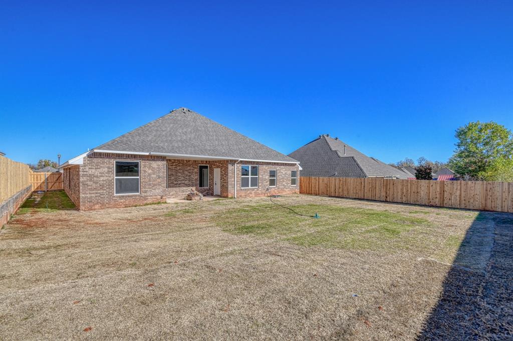3224 Valley Brook