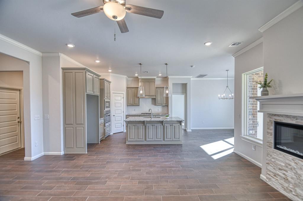 3224 Valley Brook