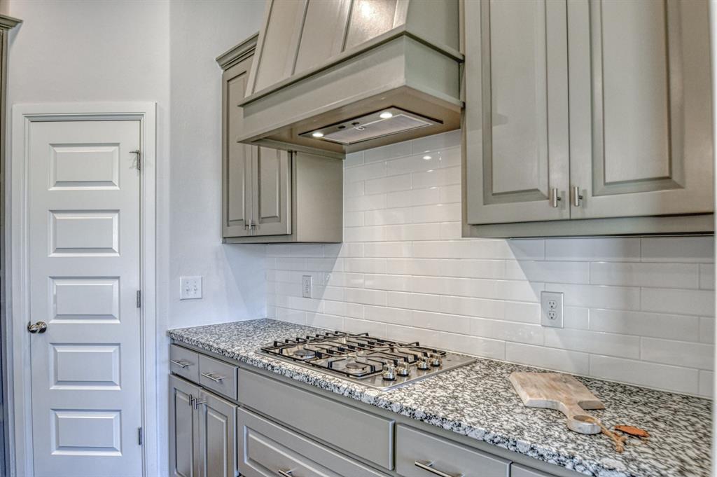 3224 Valley Brook