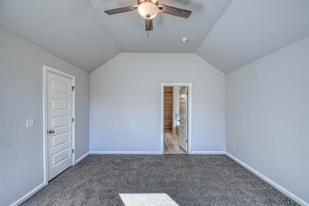 3224 Valley Brook