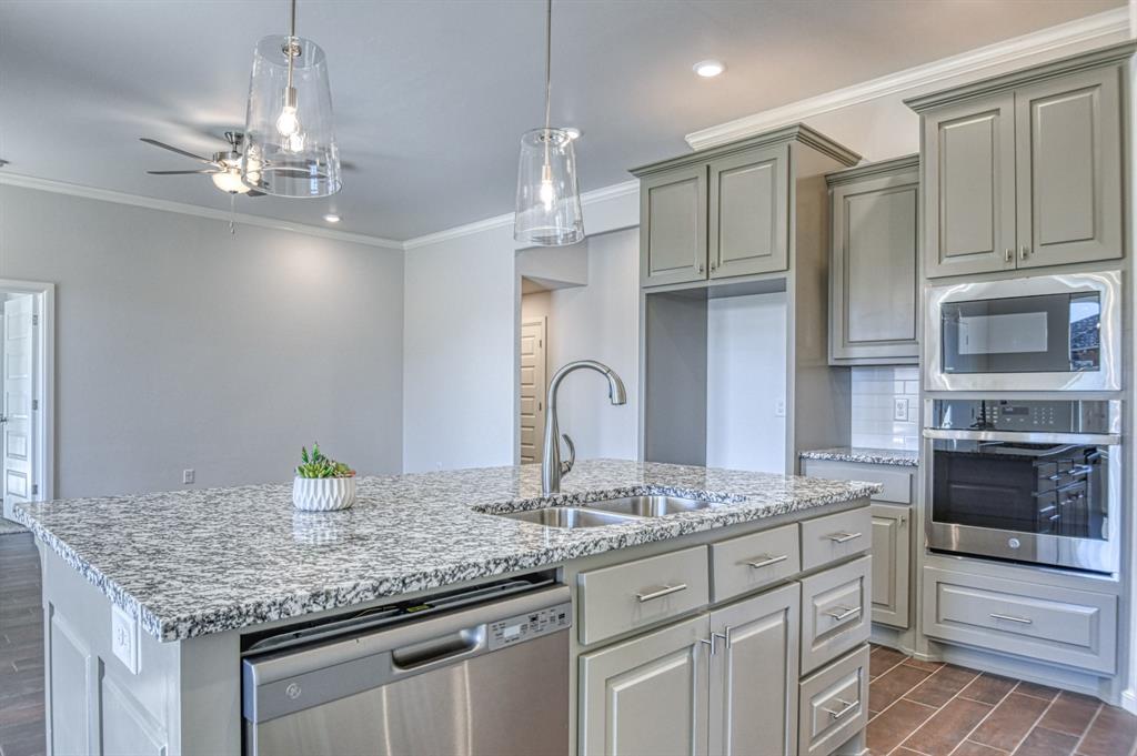 3224 Valley Brook