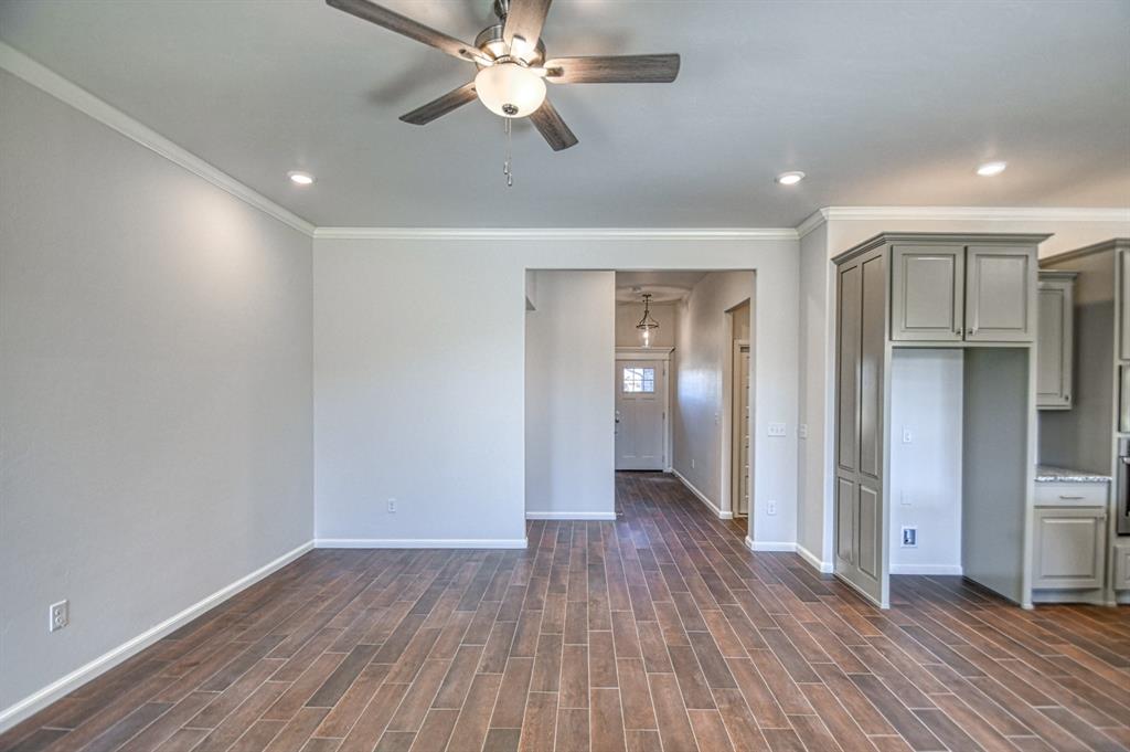 3224 Valley Brook