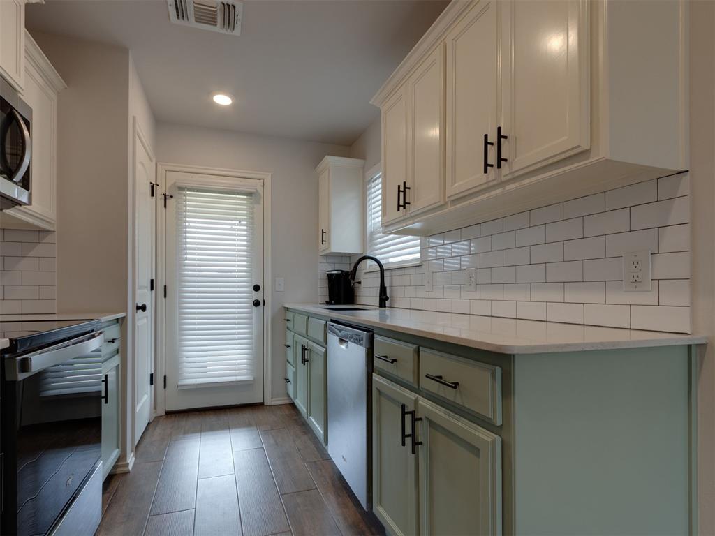18625 Luna Drive