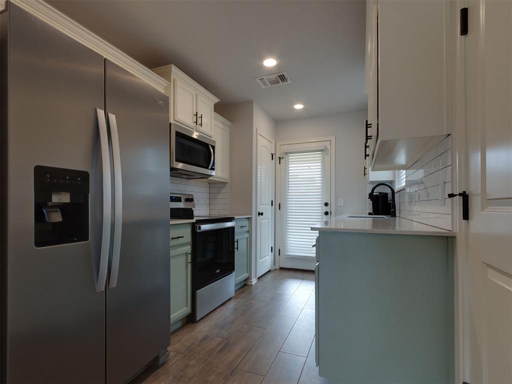 18625 Luna Drive