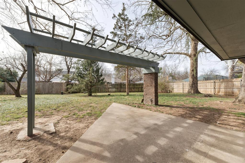 2518 Acacia Court