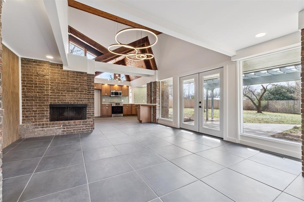 2518 Acacia Court