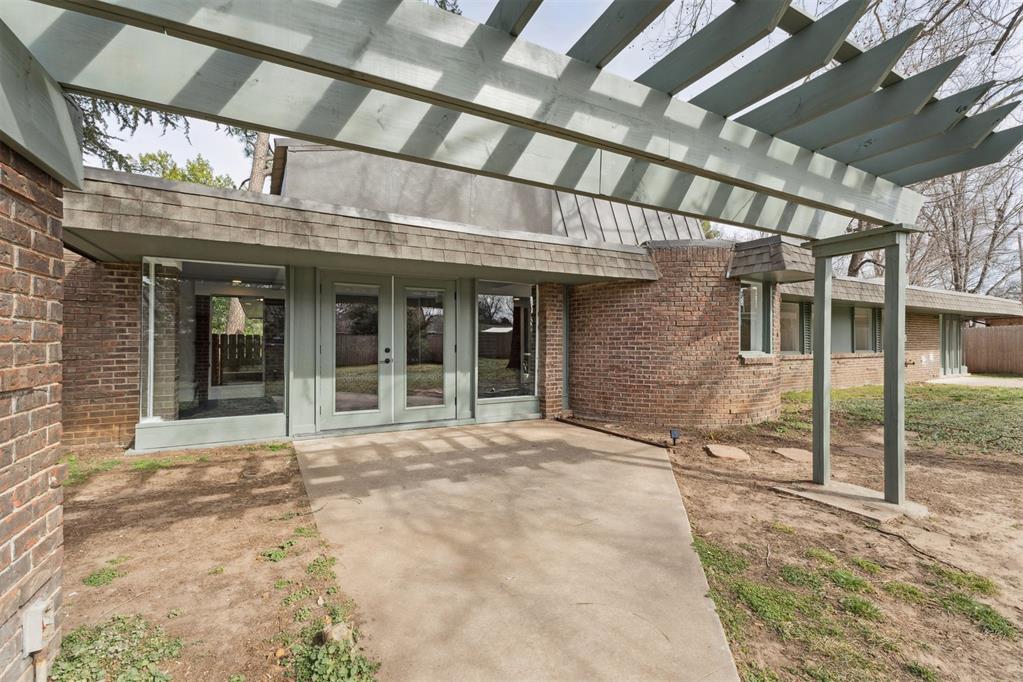2518 Acacia Court