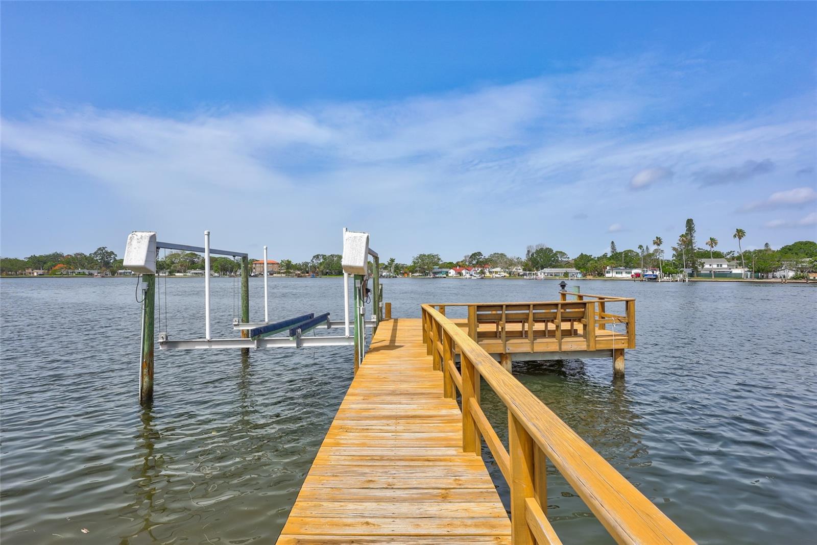 4099 POMPANO DR SE