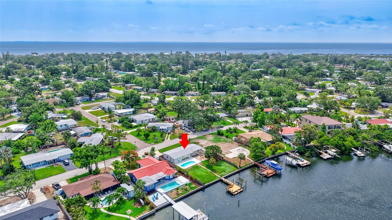 4099 POMPANO DR SE