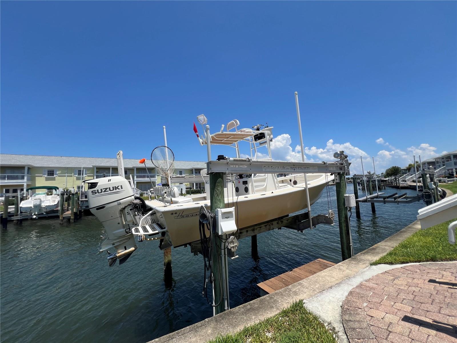 5266 BEACH DR SE #D