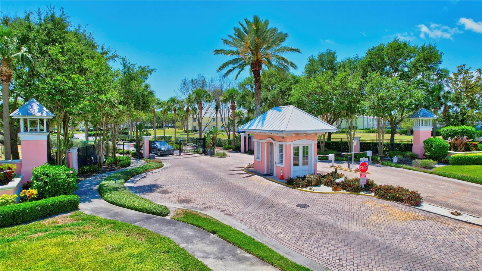 5266 BEACH DR SE #D