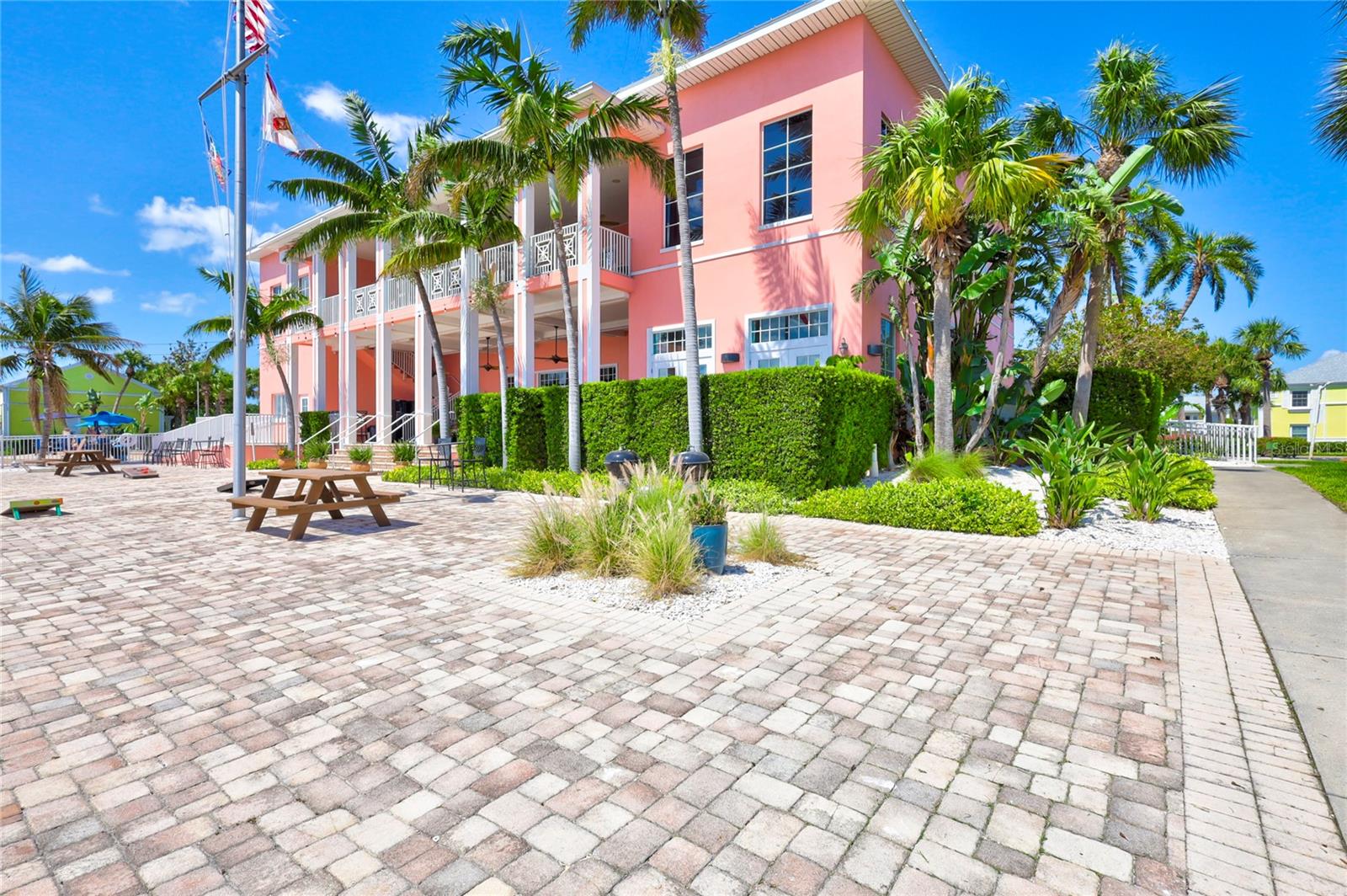 5266 BEACH DR SE #D