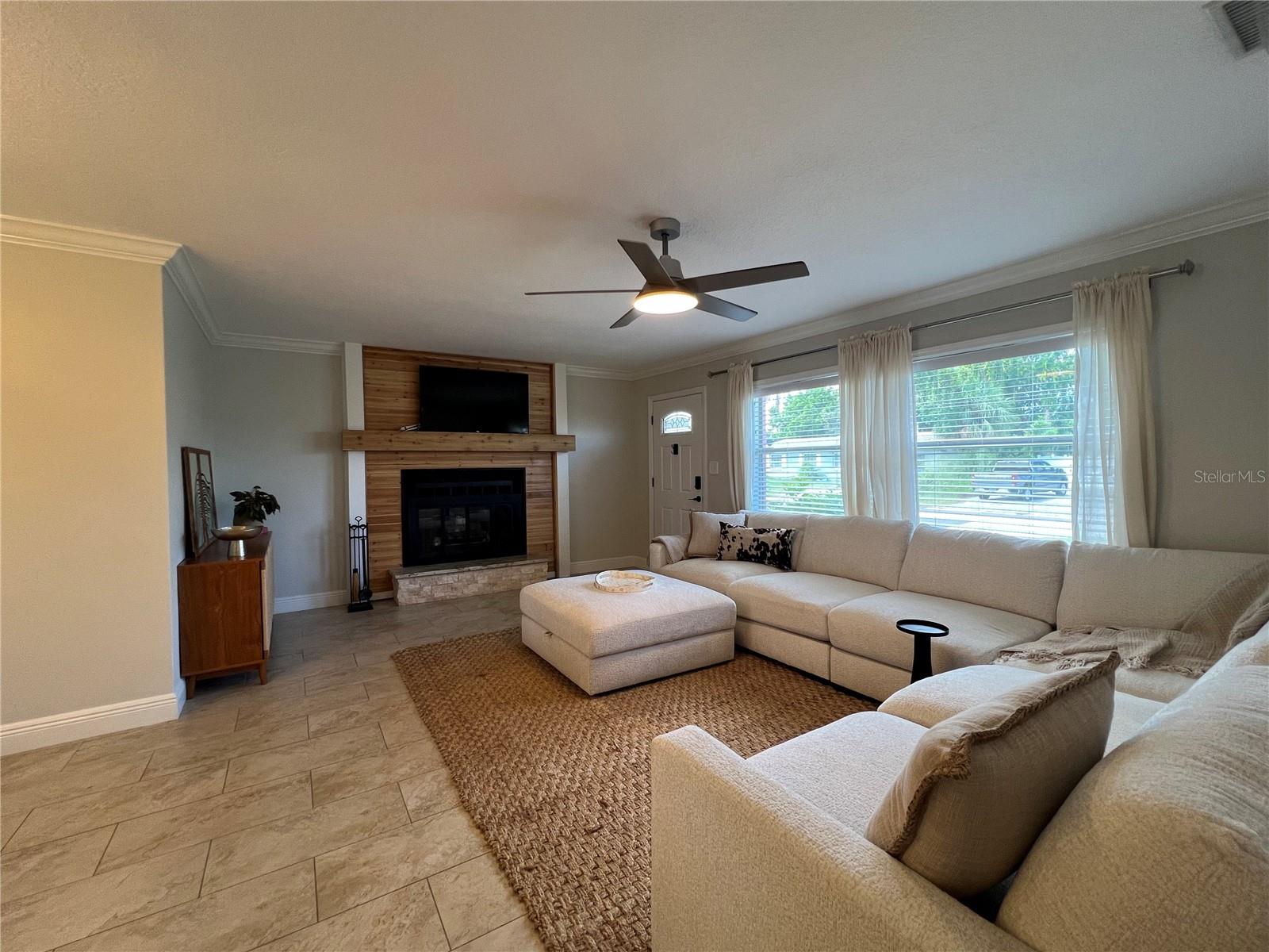 3748 MANATEE DR SE
