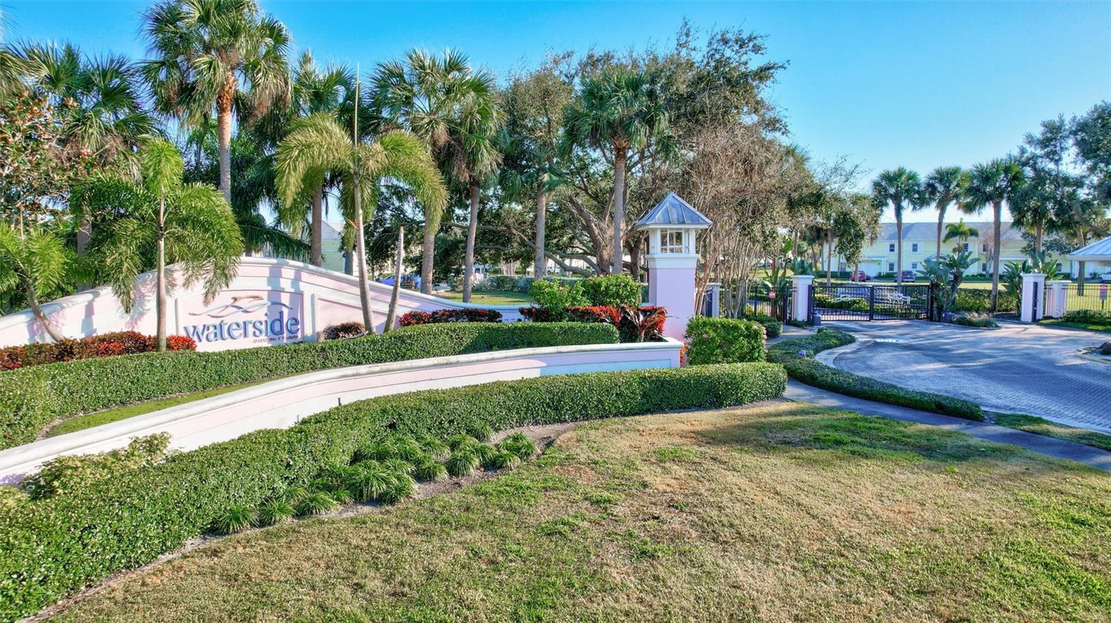 4799 COQUINA KEY DR SE