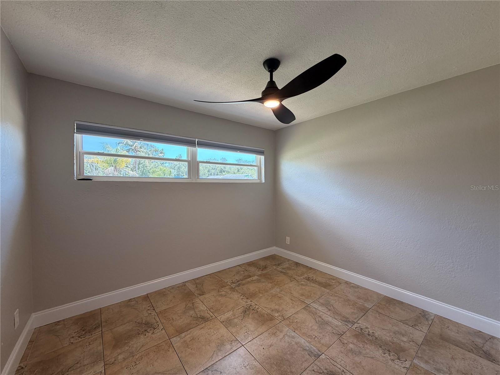 4185 BARRACUDA DR SE