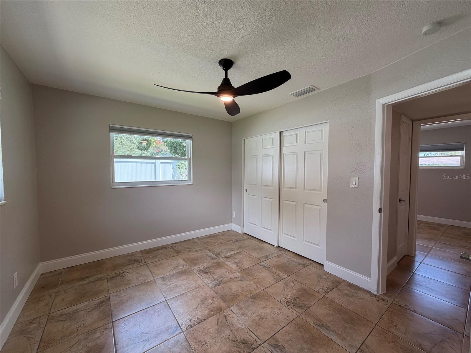4185 BARRACUDA DR SE