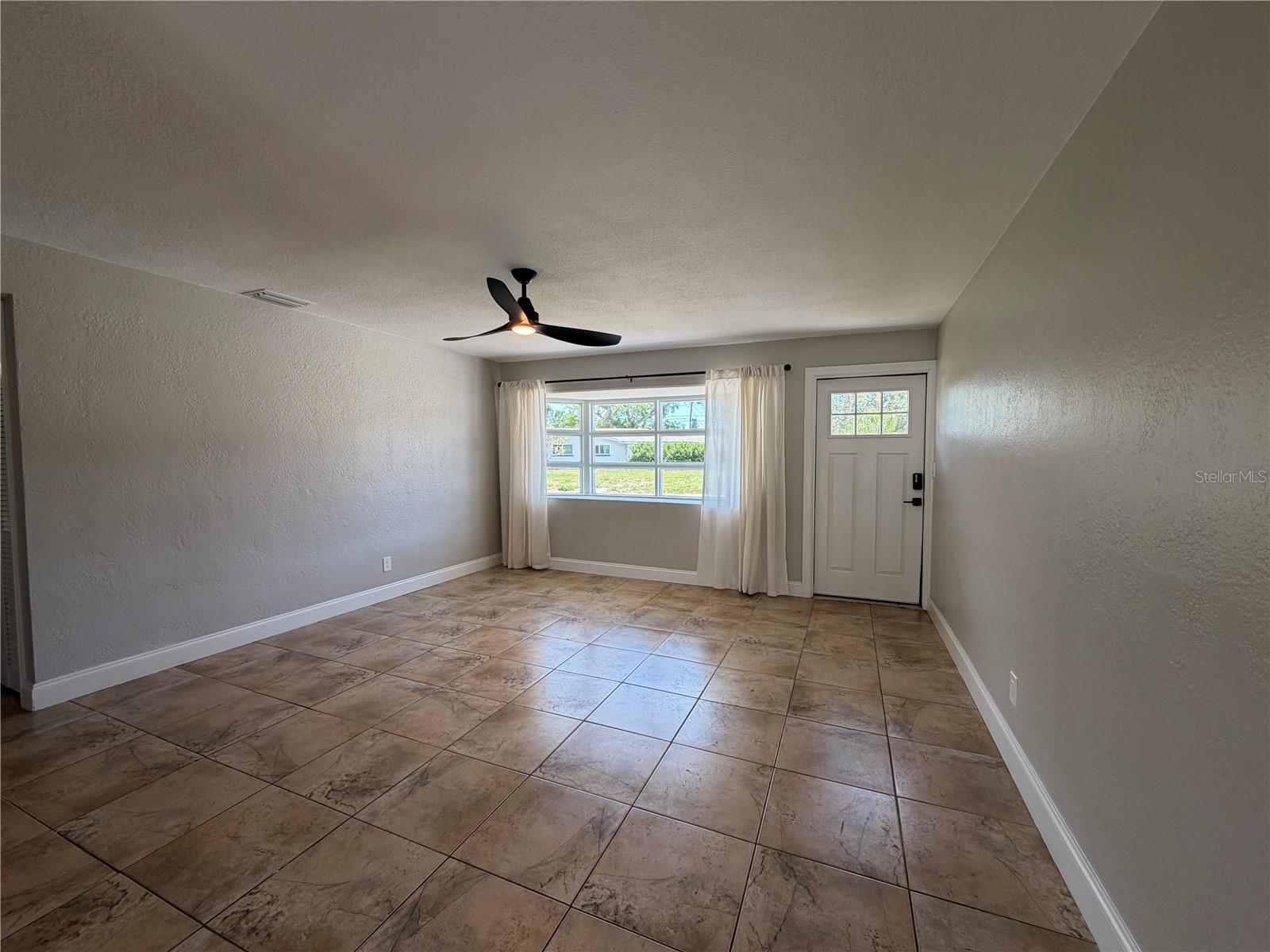 4185 BARRACUDA DR SE