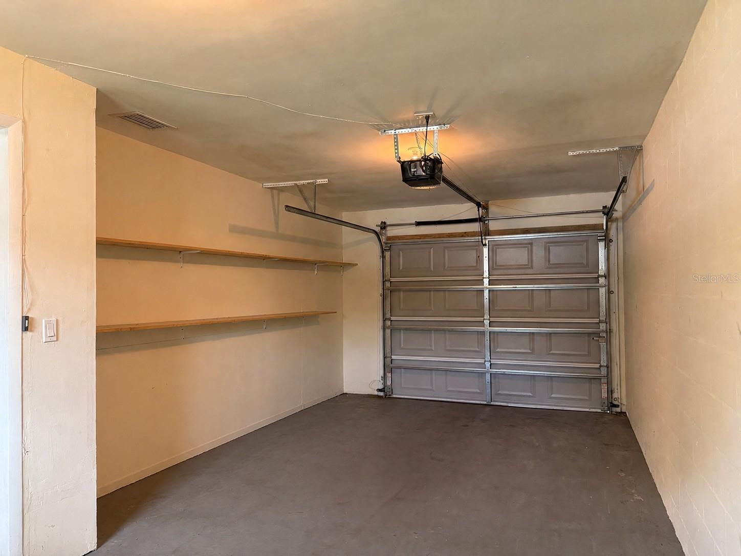 4185 BARRACUDA DR SE