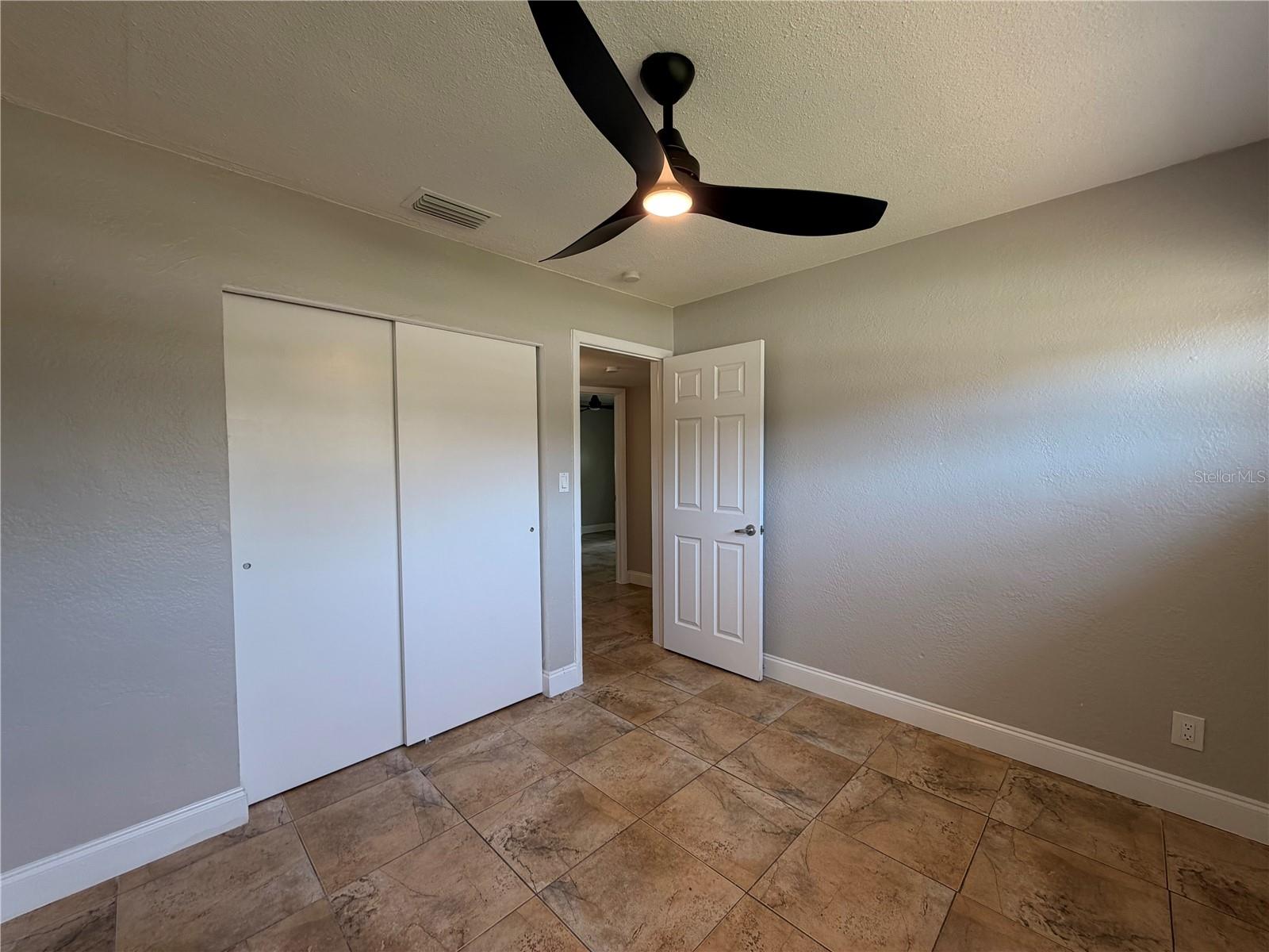 4185 BARRACUDA DR SE
