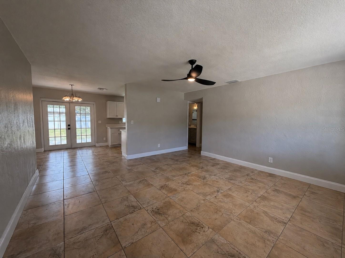 4185 BARRACUDA DR SE