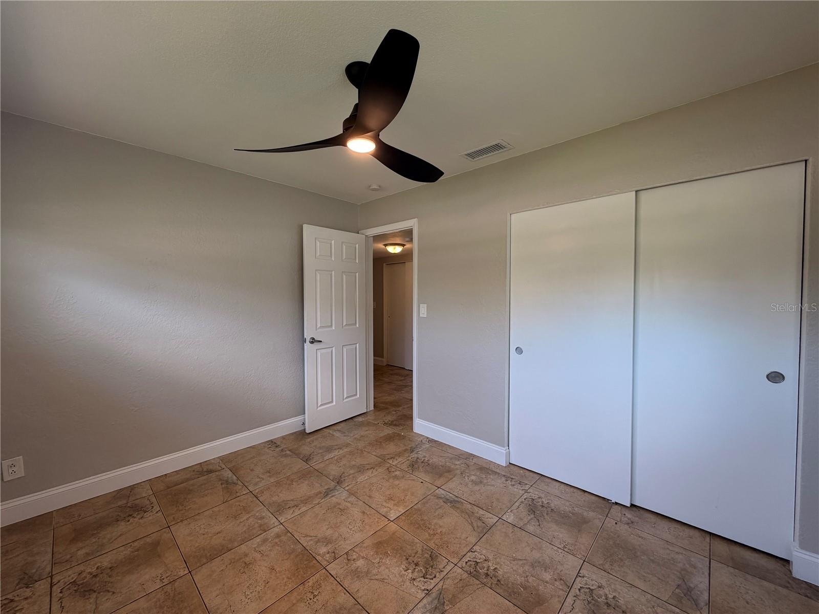 4185 BARRACUDA DR SE