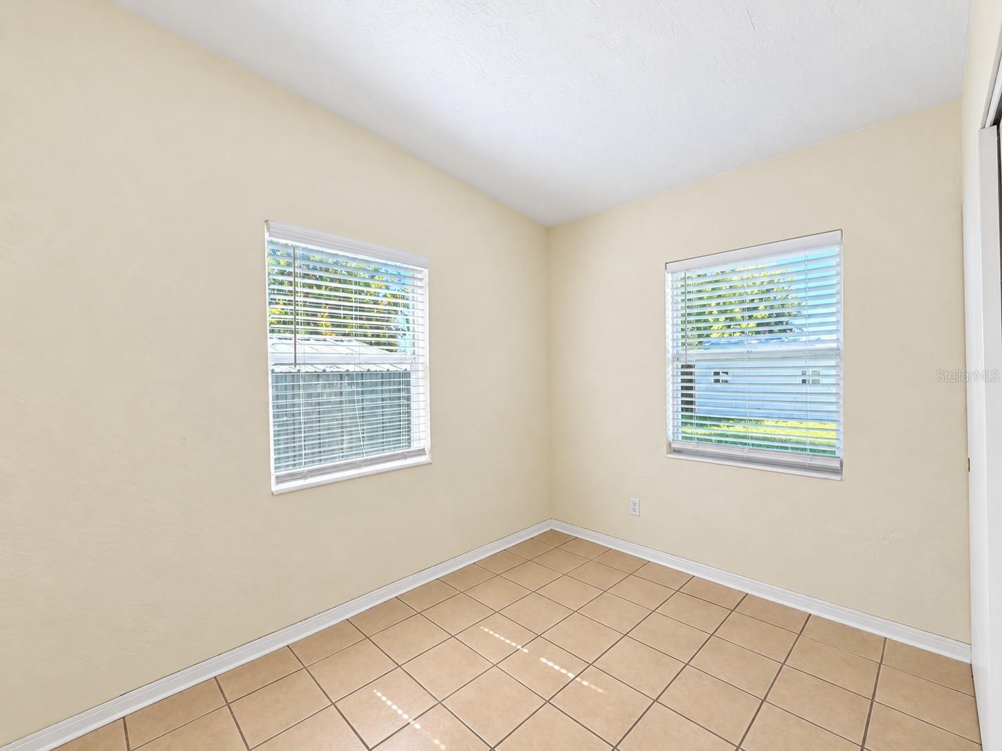 4151 NEPTUNE DR SE