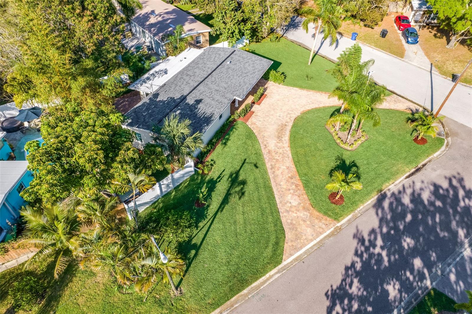 4291 NEPTUNE DR SE