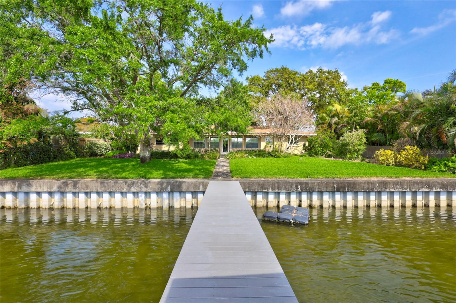 4029 POMPANO DR SE