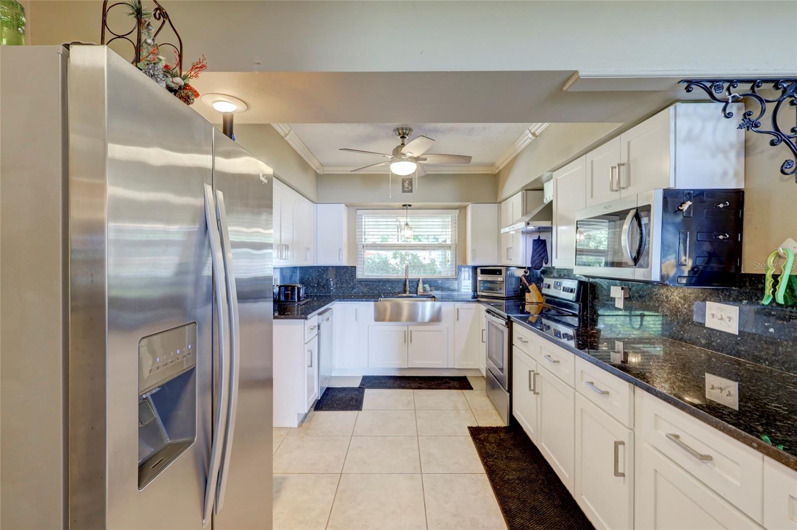 4029 POMPANO DR SE