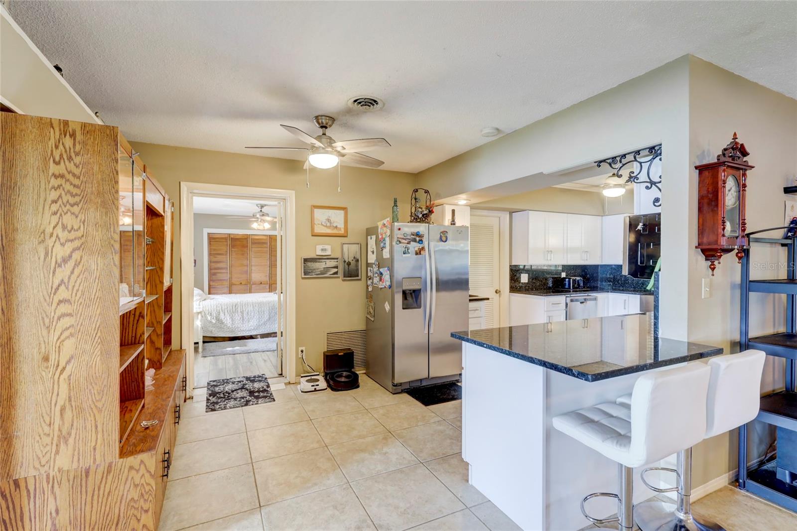 4029 POMPANO DR SE