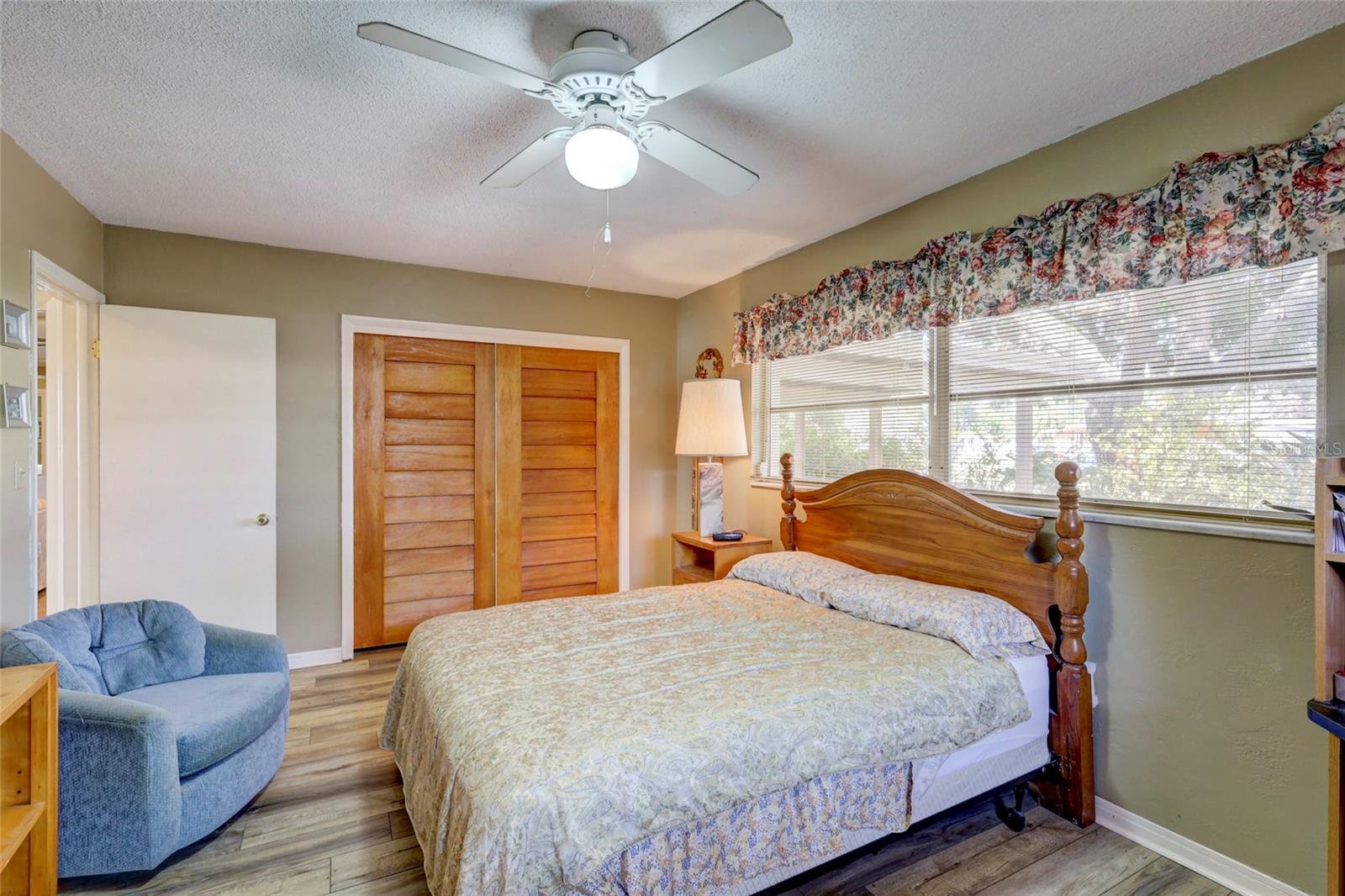 4029 POMPANO DR SE
