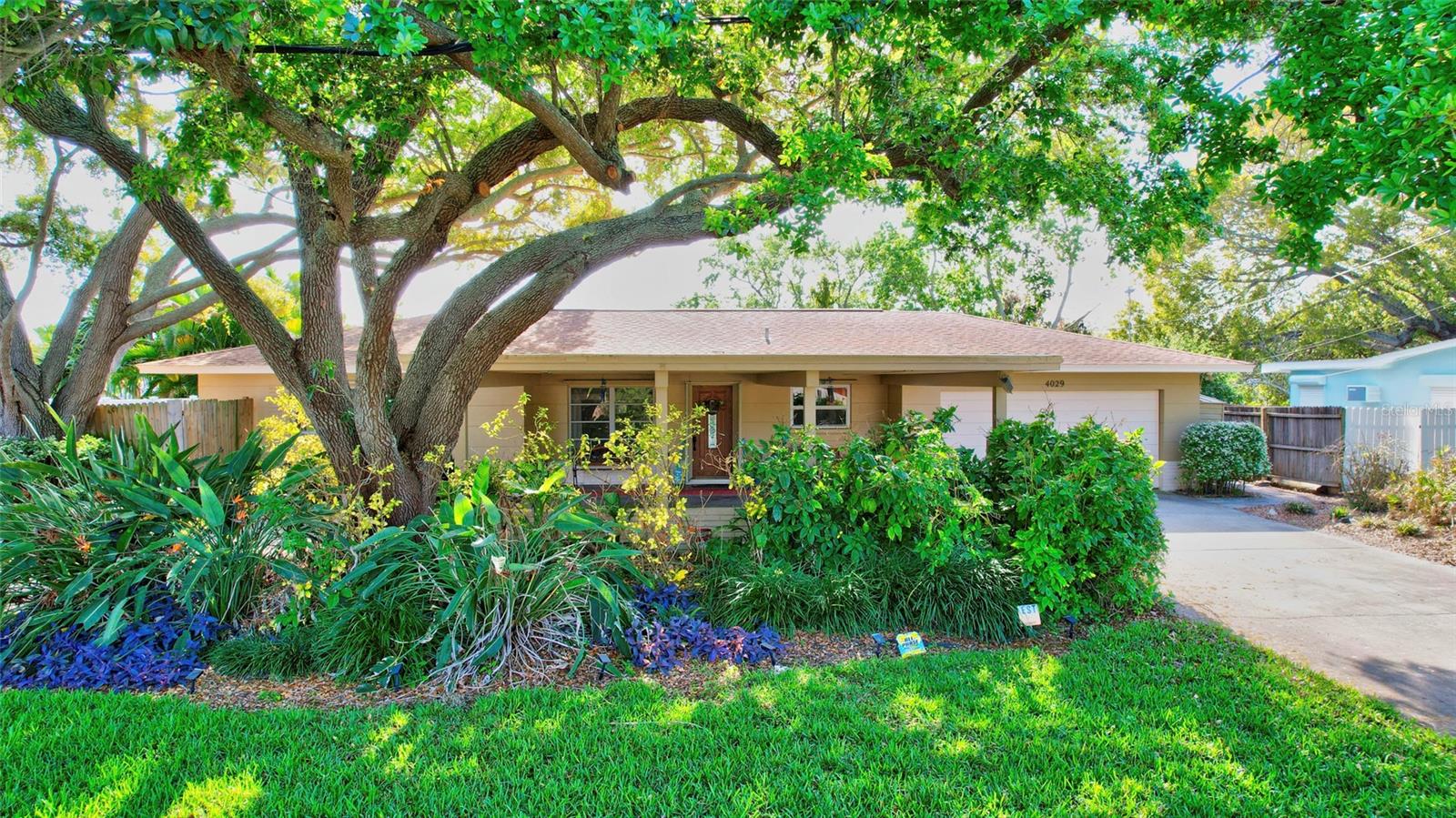 4029 POMPANO DR SE