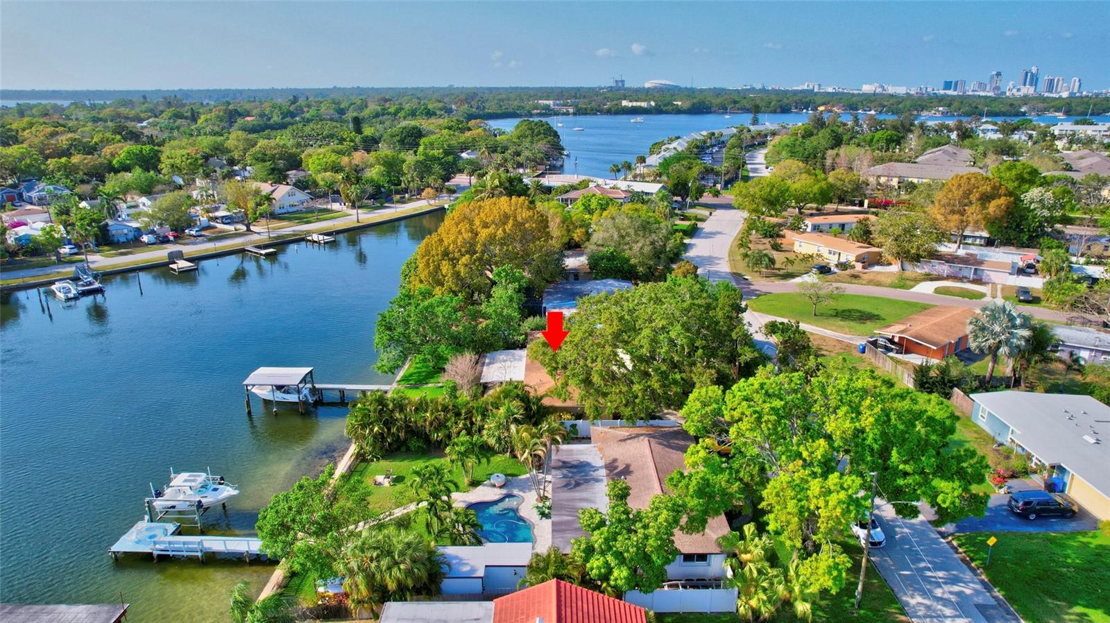 4029 POMPANO DR SE